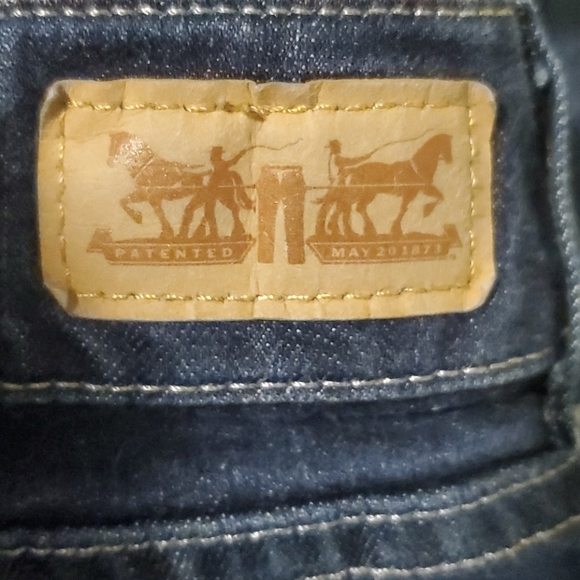 Levi's 526 Slender Boot Jeans - Picture 3 of 6